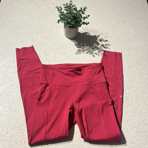 Lululemon Sz 4 Fast & Free 7/8 Tight II *Nulux 25" in Violet Red (dark hot pink) - Picture 10 of 16
